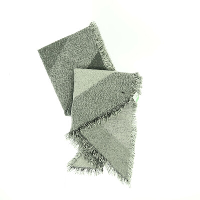 Opus szürke kötött sál