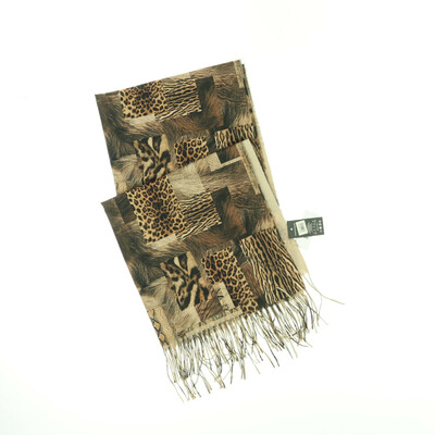 Bella & Accessori barna sál