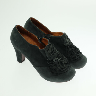 Chie Mihara kék magassarkú cipő