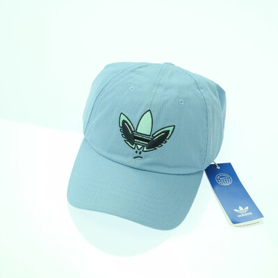 Adidas kék sapka