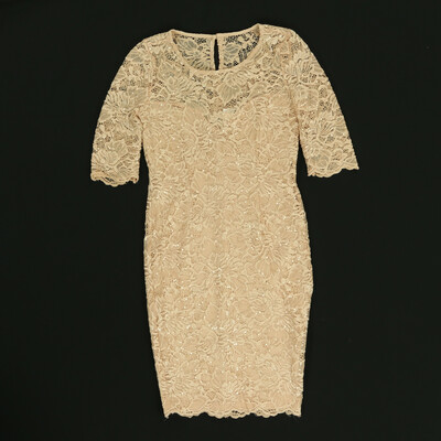 Guess rózsaszín csipke ruha