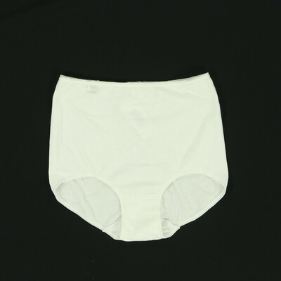 Sloggi fehér alsónemű
