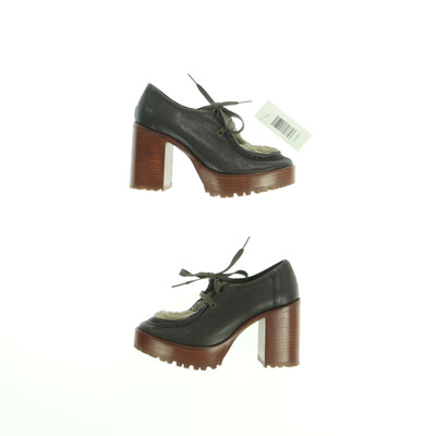 RAS barna magassarkú cipő