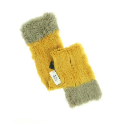 Luisa Cerano sárga sál