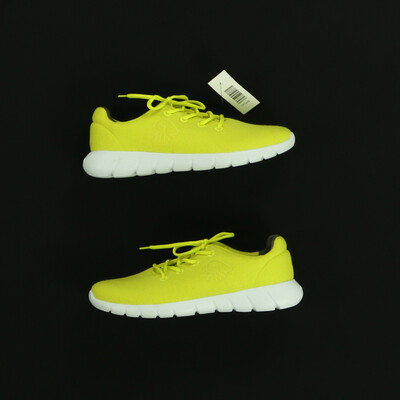 Giesswein sárga cipő