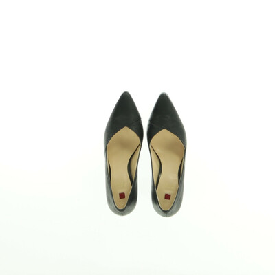 Högl fekete magassarkú cipő