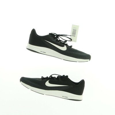 Nike fekete sport cipő