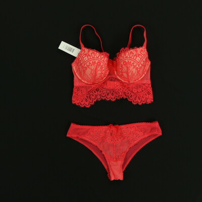 Hunkemöller korall színű fehérnemű szett