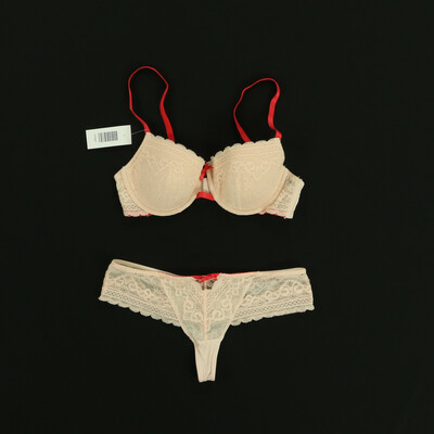 Hunkemöller rózsaszín fehérnemű szett