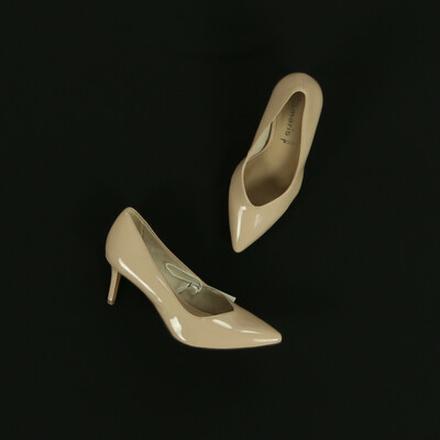 Tamaris bézs lakk magassarkú cipő