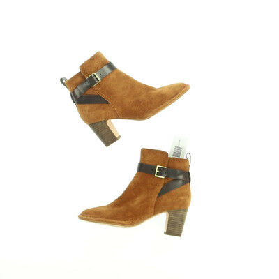Clarks barna magassarkú bokacsizma