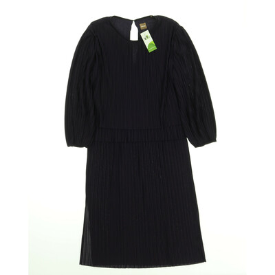 Hugo Boss lila ruha